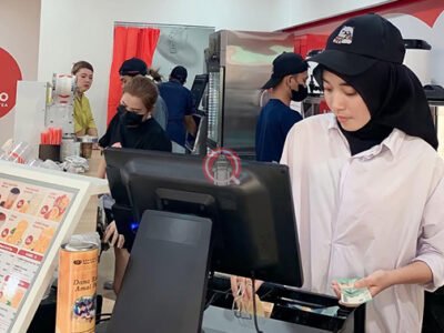 Gaji Karyawan Momoyo